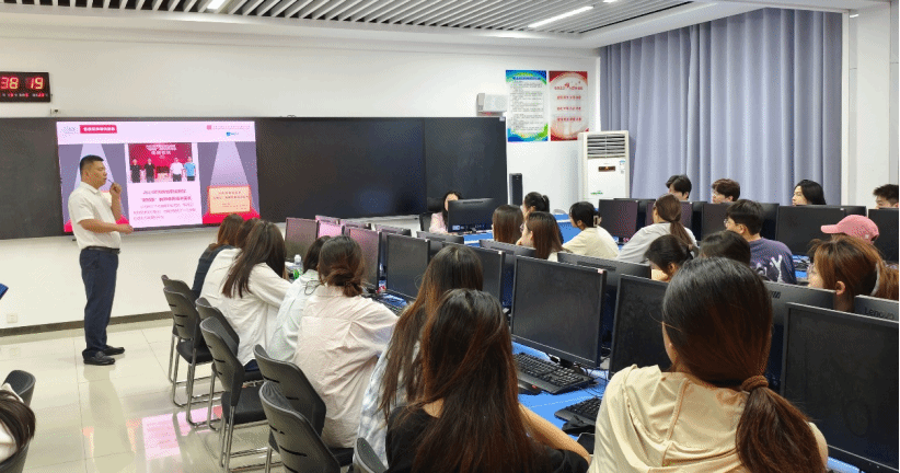 藝路同行·職耀新程 文化藝術學院河南新安行宣講會活動策劃